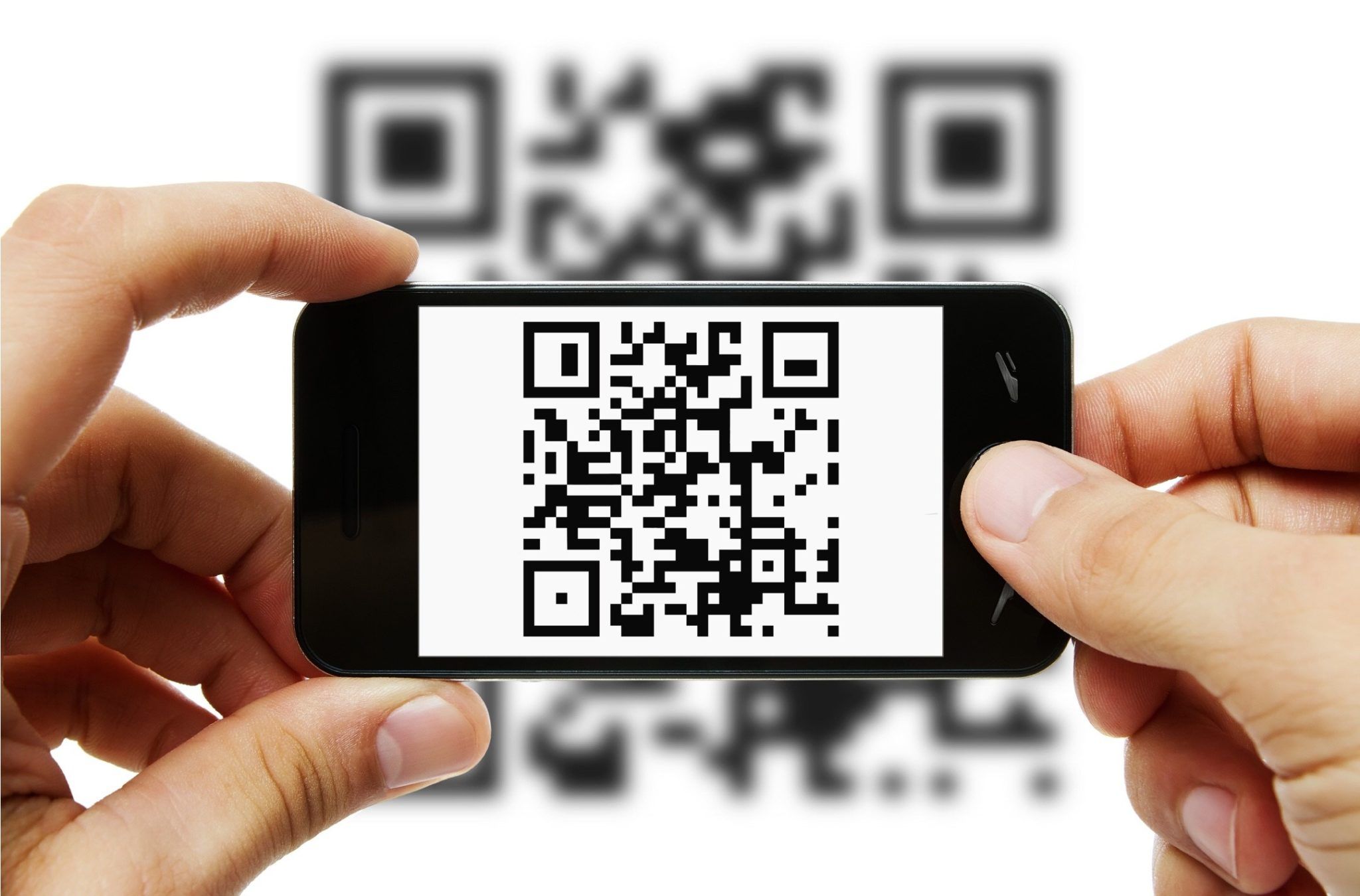 Enhancing Real Estate Broker Contact List Visibility with QR Codes